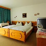 Haus Geiger シャルニッツ